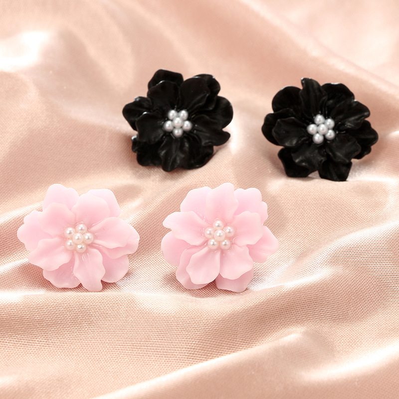 Sexy Woman Black Flower Earrings Party Club Accessories Ear Stud Earrings Fashion Jewelry Korean Pearl Earrings Moda Mujer 2021