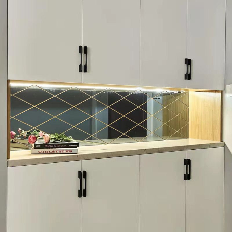 Diamonds 3D Mirror Stickers Acrylic Triangles Self-adhesive DIY Wall Mirror Stickers for Living Room Home Art Decor 17/32/58pcs