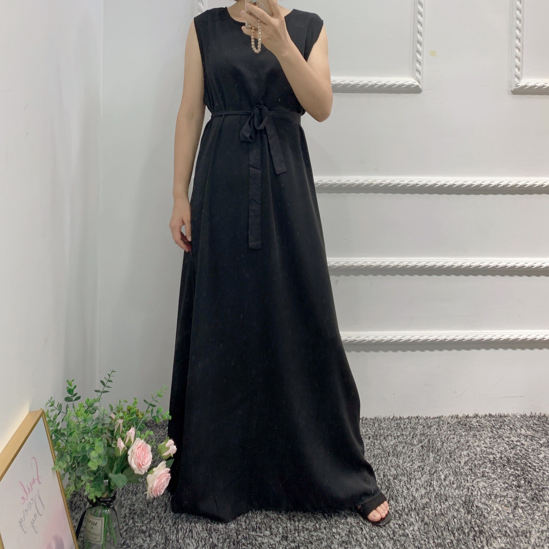 Eid Djellaba Abaya Dubai Shiny Soft Puff Sleeves Muslim Dress Silky Abaya Dubai Turkey Muslim Dress Islam Abayas With Belt WY56 Eid Djellaba Abaya Dubai Shiny Soft Puff Sleeves Muslim Dress Silky Abaya Dubai Turkey Muslim Dress Islam Abayas With Belt WY56