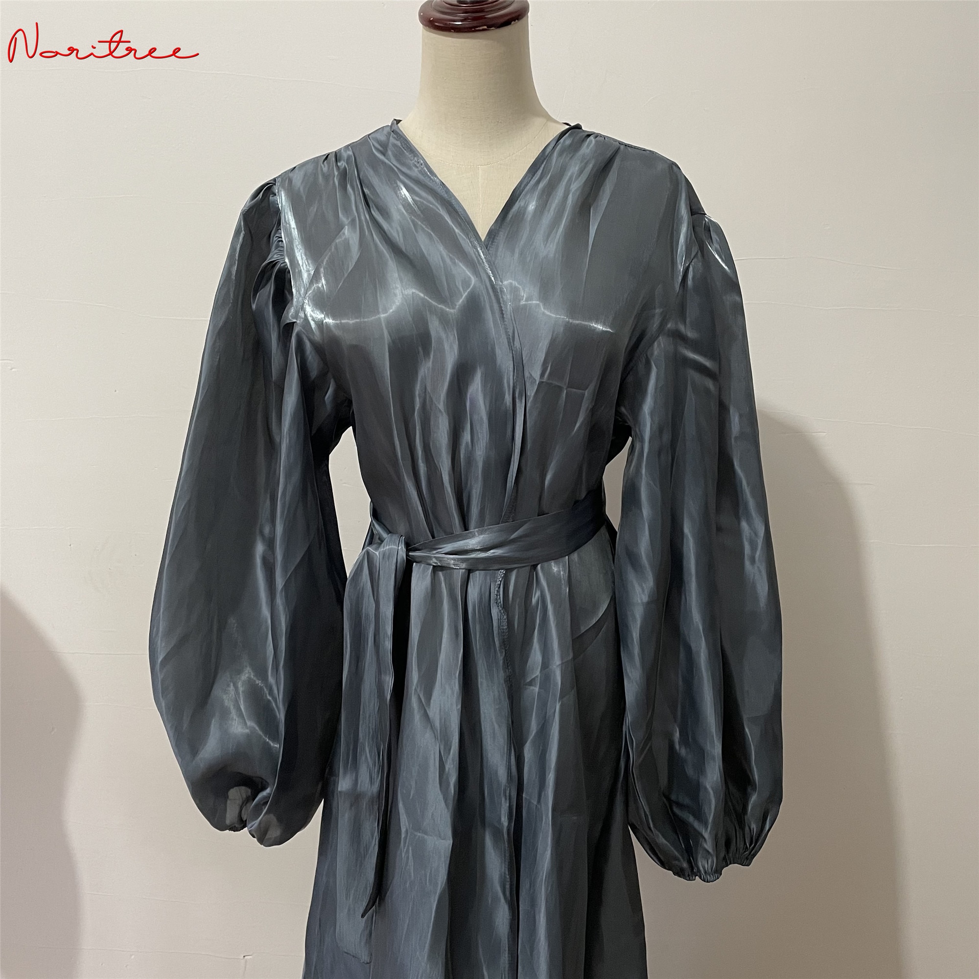Eid Djellaba Abaya Dubai Shiny Soft Puff Sleeves Muslim Dress Silky Abaya Dubai Turkey Muslim Dress Islam Abayas With Belt WY56 Eid Djellaba Abaya Dubai Shiny Soft Puff Sleeves Muslim Dress Silky Abaya Dubai Turkey Muslim Dress Islam Abayas With Belt WY56