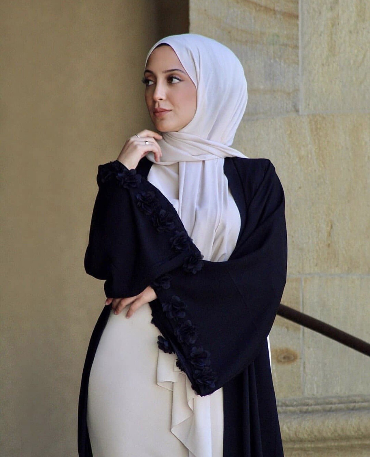 Eid Djellaba Abaya Dubai 3D Appliques Sleeves Muslim Dress Opened Abaya Dubai Turkey Muslim Dress Islam Abayas With Belt WY689 Eid Djellaba Abaya Dubai 3D Appliques Sleeves Muslim Dress Opened Abaya Dubai Turkey Muslim Dress Islam Abayas With Belt WY689