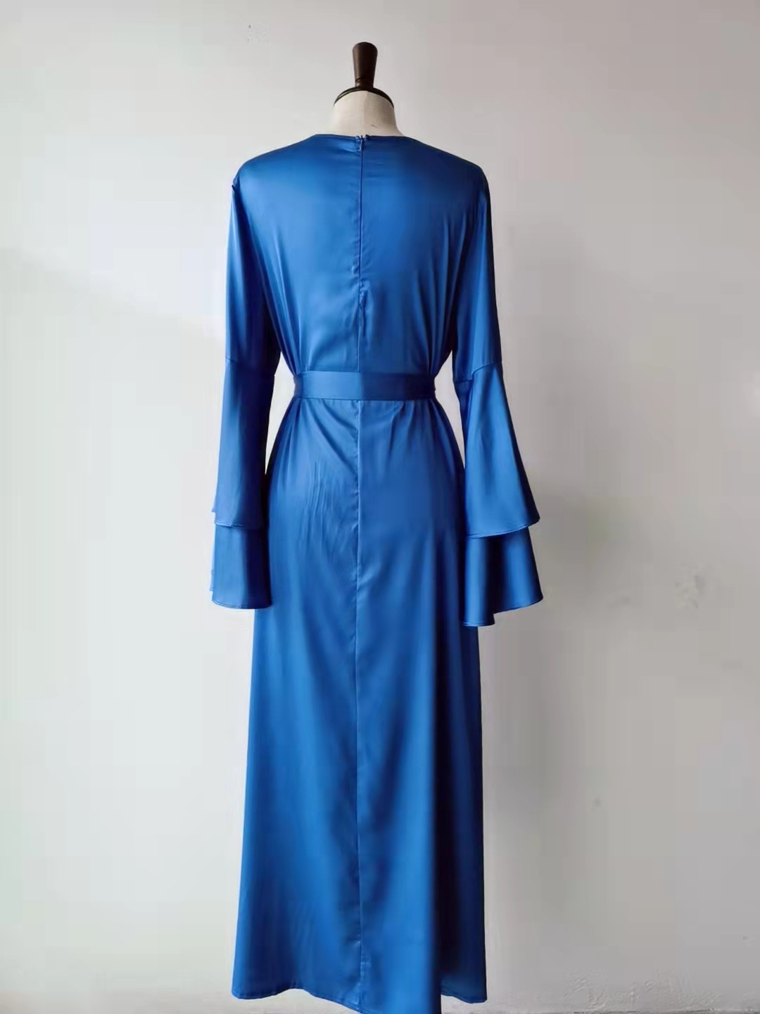 Women Islam Clothing Ramadan Eid Satin Hijab Dress Dubai Abaya Turkey Summer Flare Sleeve Muslim Fashion Maxi Dresses for Kaftan