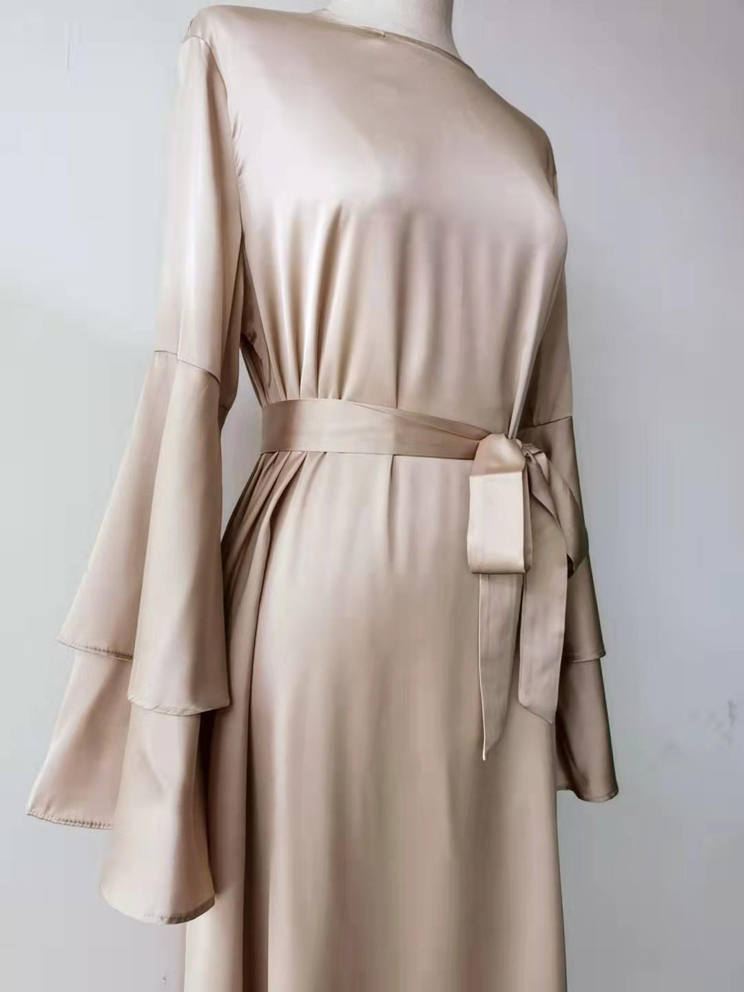 Women Islam Clothing Ramadan Eid Satin Hijab Dress Dubai Abaya Turkey Summer Flare Sleeve Muslim Fashion Maxi Dresses for Kaftan