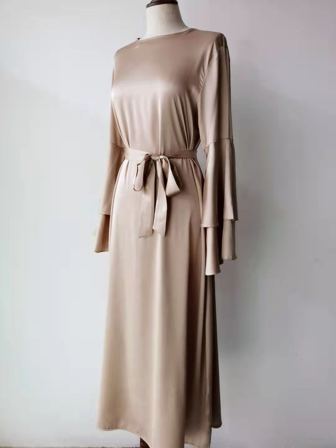 Women Islam Clothing Ramadan Eid Satin Hijab Dress Dubai Abaya Turkey Summer Flare Sleeve Muslim Fashion Maxi Dresses for Kaftan