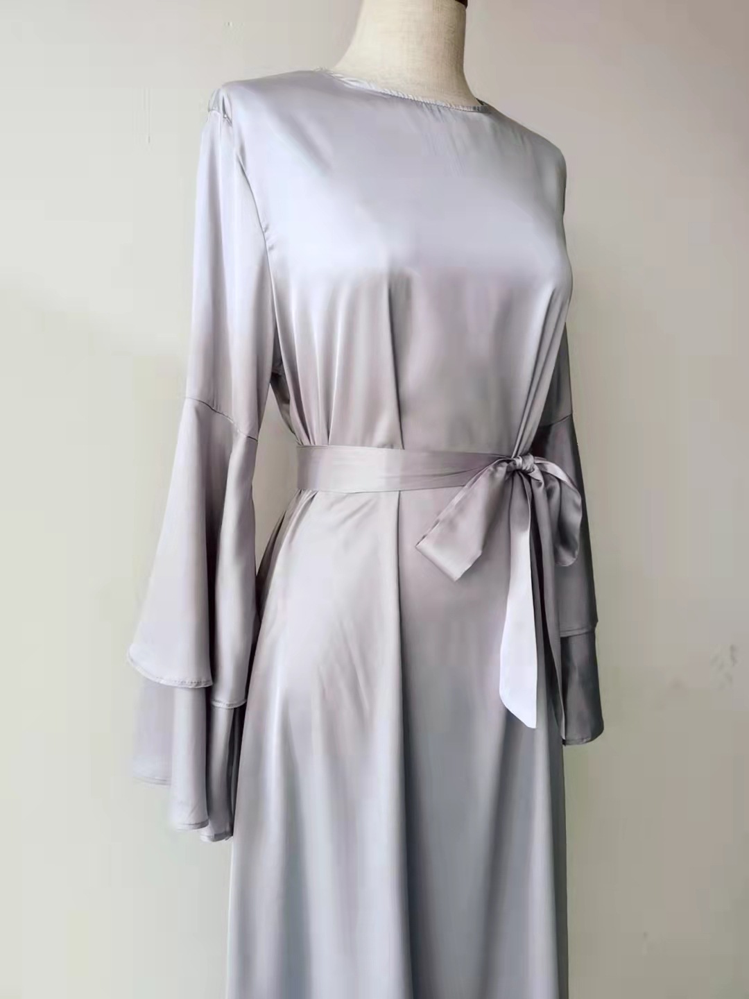 Women Islam Clothing Ramadan Eid Satin Hijab Dress Dubai Abaya Turkey Summer Flare Sleeve Muslim Fashion Maxi Dresses for Kaftan