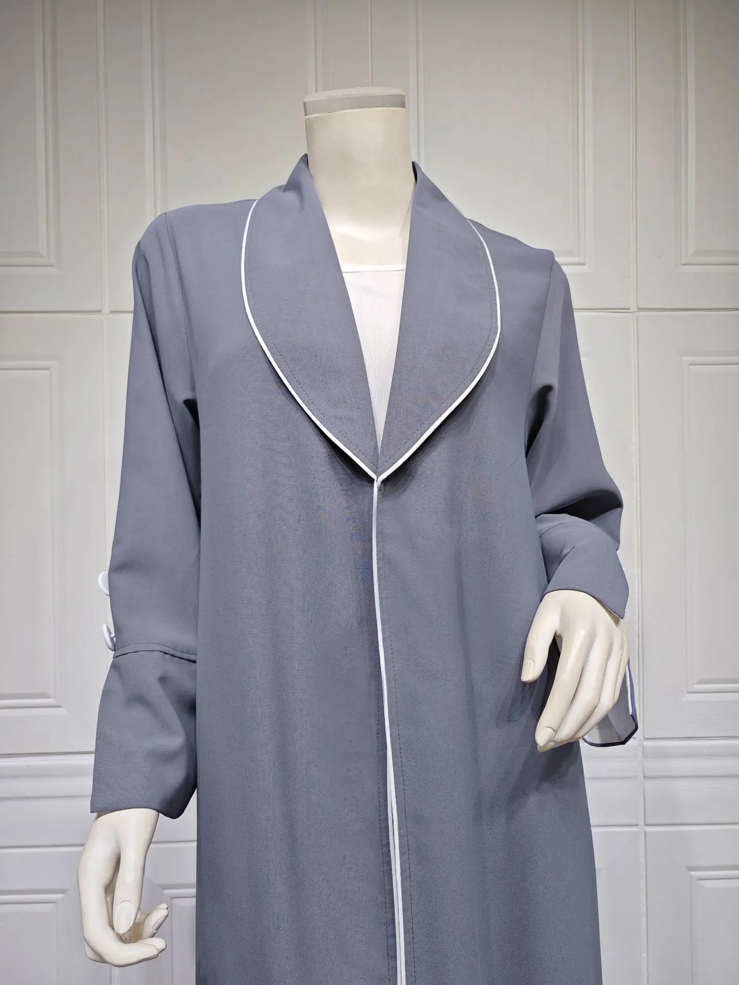 Muslim Autumn Winter Open Kimono Abaya for Women Jalabiyat Black and White Contrast Color Moroccan Turkish African Robe Dubai