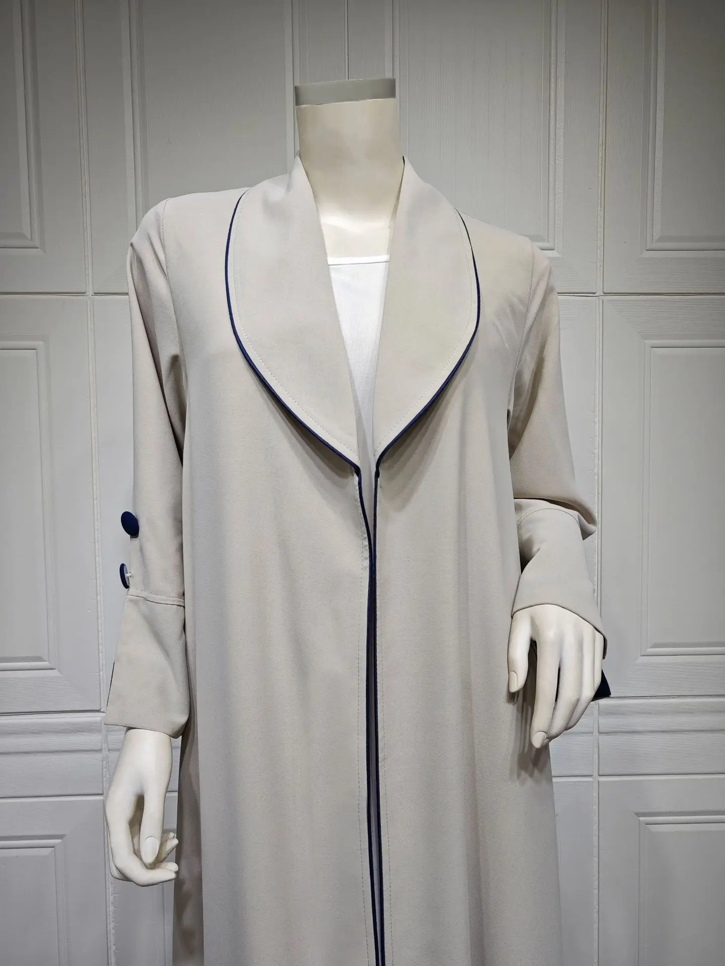 Muslim Autumn Winter Open Kimono Abaya for Women Jalabiyat Black and White Contrast Color Moroccan Turkish African Robe Dubai